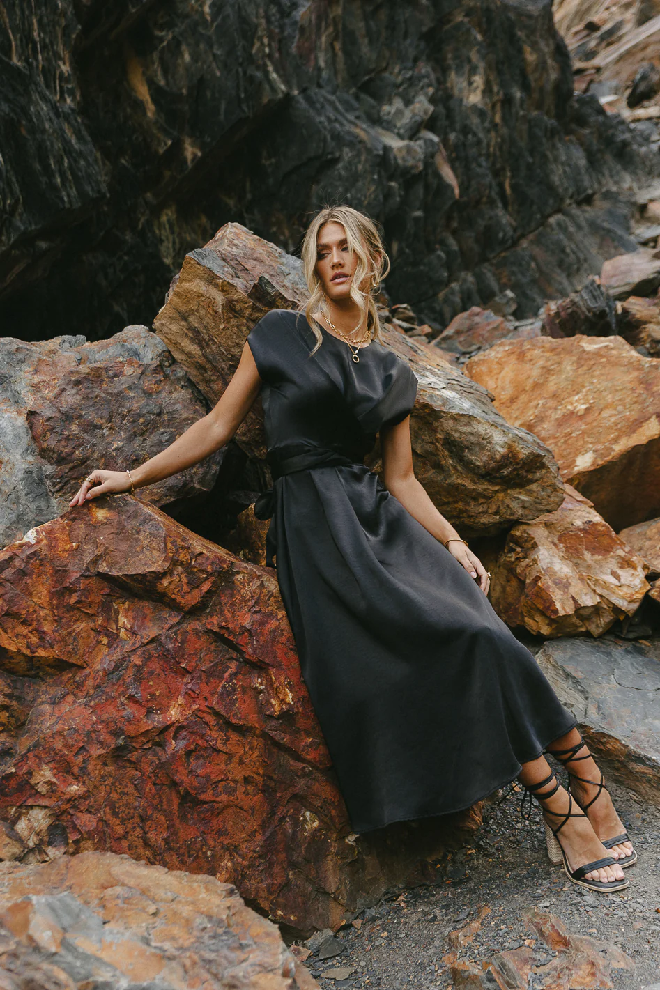 CLARINE | Vestido midi elegante
