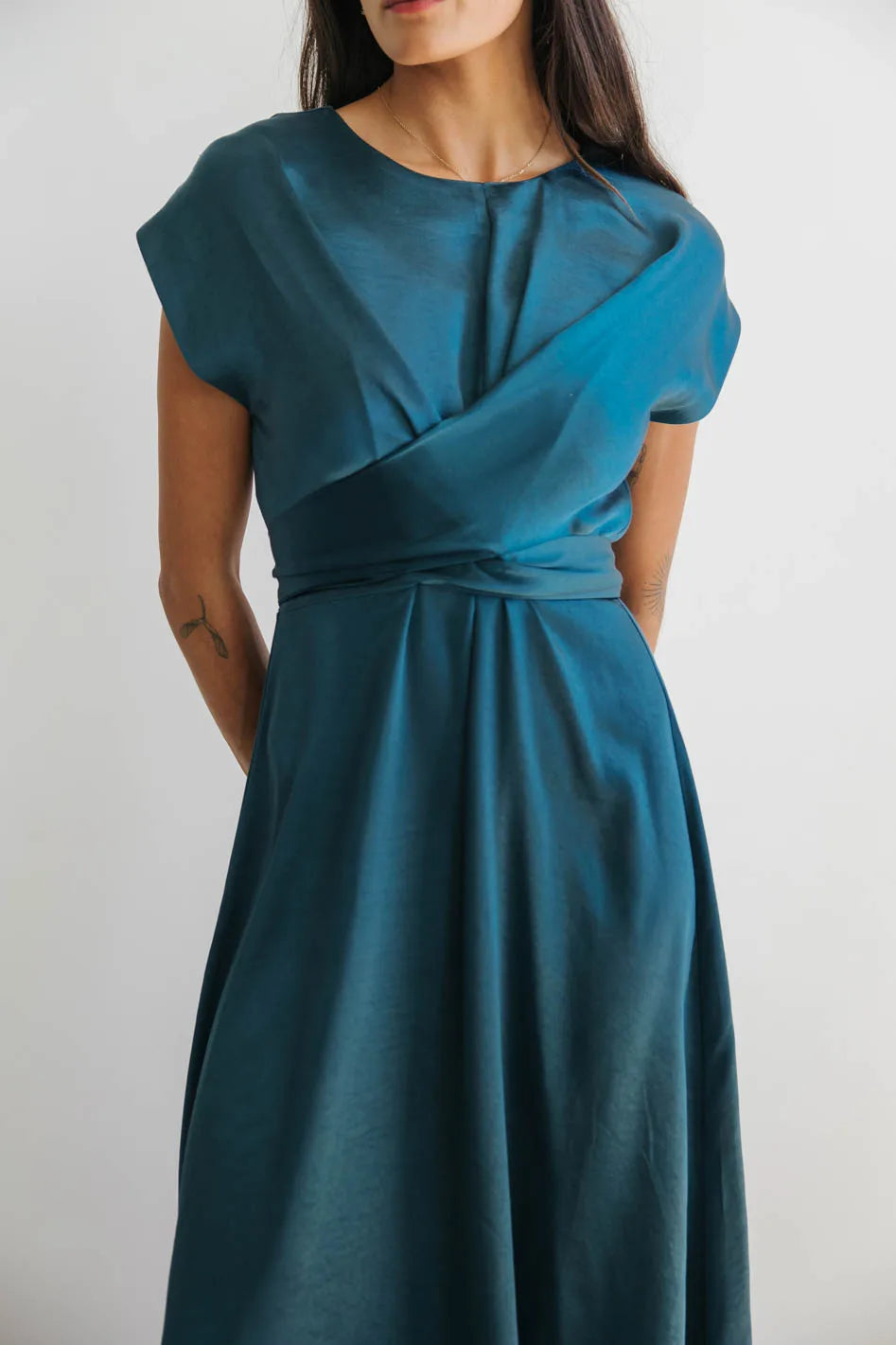 CLARINE | Vestido midi elegante